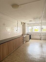 Blk 122 Yishun Street 11 (Yishun), HDB 4 Rooms #585831631